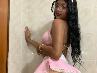 Naked amateur MiaRousso