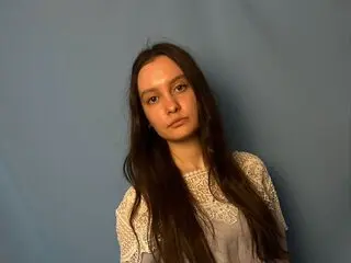 Amateur nude OdetteCarl