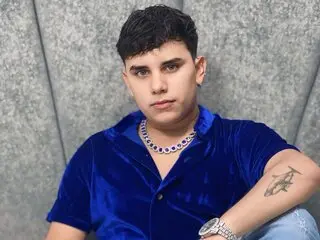 Aufgezeichnet pics ThannerScot